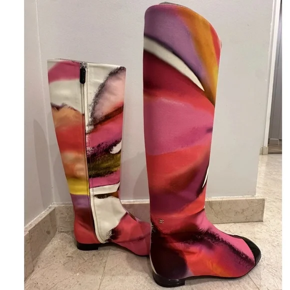 CHANEL NWT Multicolor Knee-High Women's Boots Size-8.5C GORGEOUS CHANEL BOOTS! - Picture 5 of 8